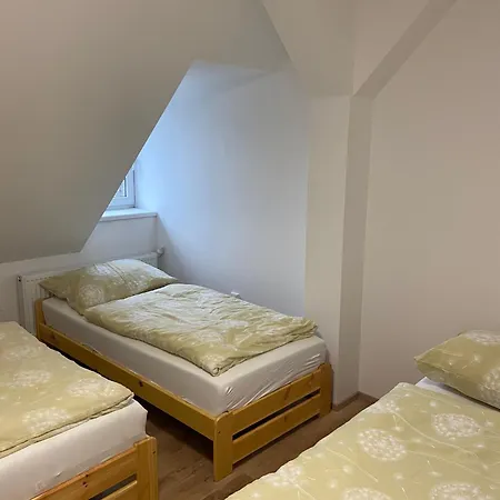 Tvm 1 * اوسترافا